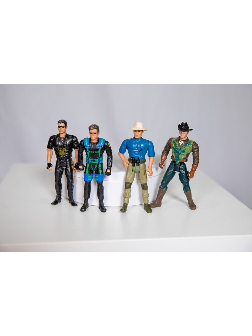 Vintage 1993 Jurassic Park Kenner Action Figures Lot of 4 Good Condition CA